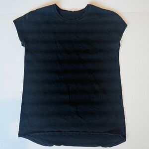 Lululemon Black Short Sleeve Tee Top High Low Hem Womens medium